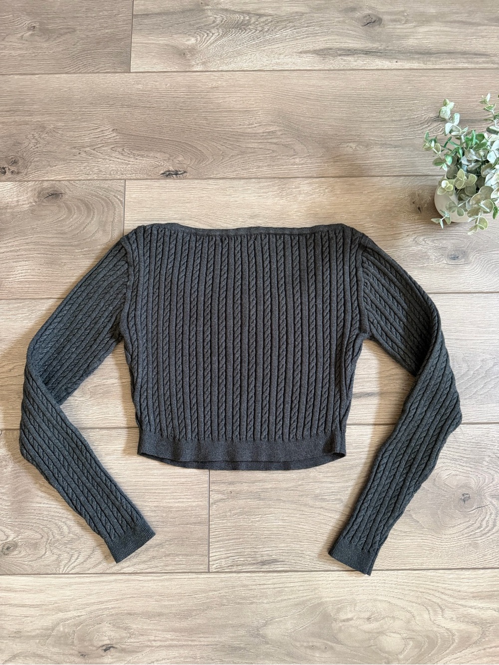 HEARTLOOM Charcoal Ribbed Knit Crop Sweater Size XS - Picture 5 of 6